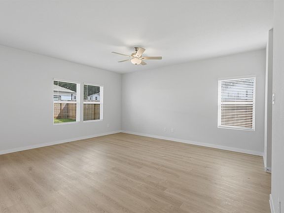 5th image of 7757 Bergamot Cir