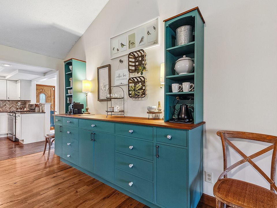 28th image of this home