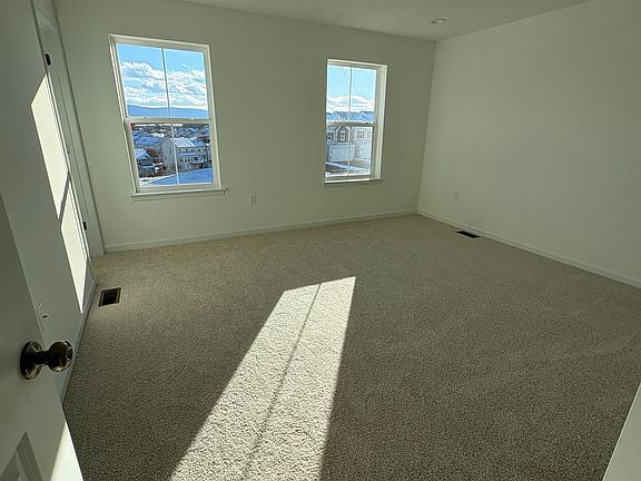 3rd image of 121 Adeline Ct