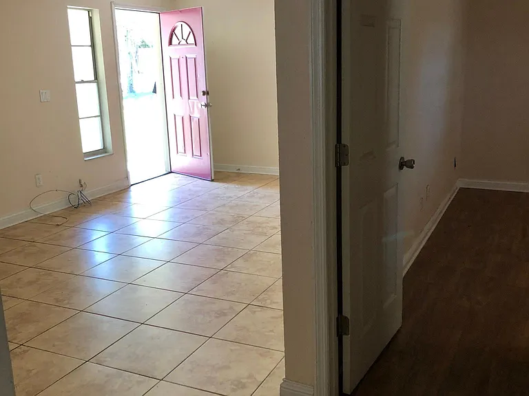 2776 Cypress Dr #B — Photo 9