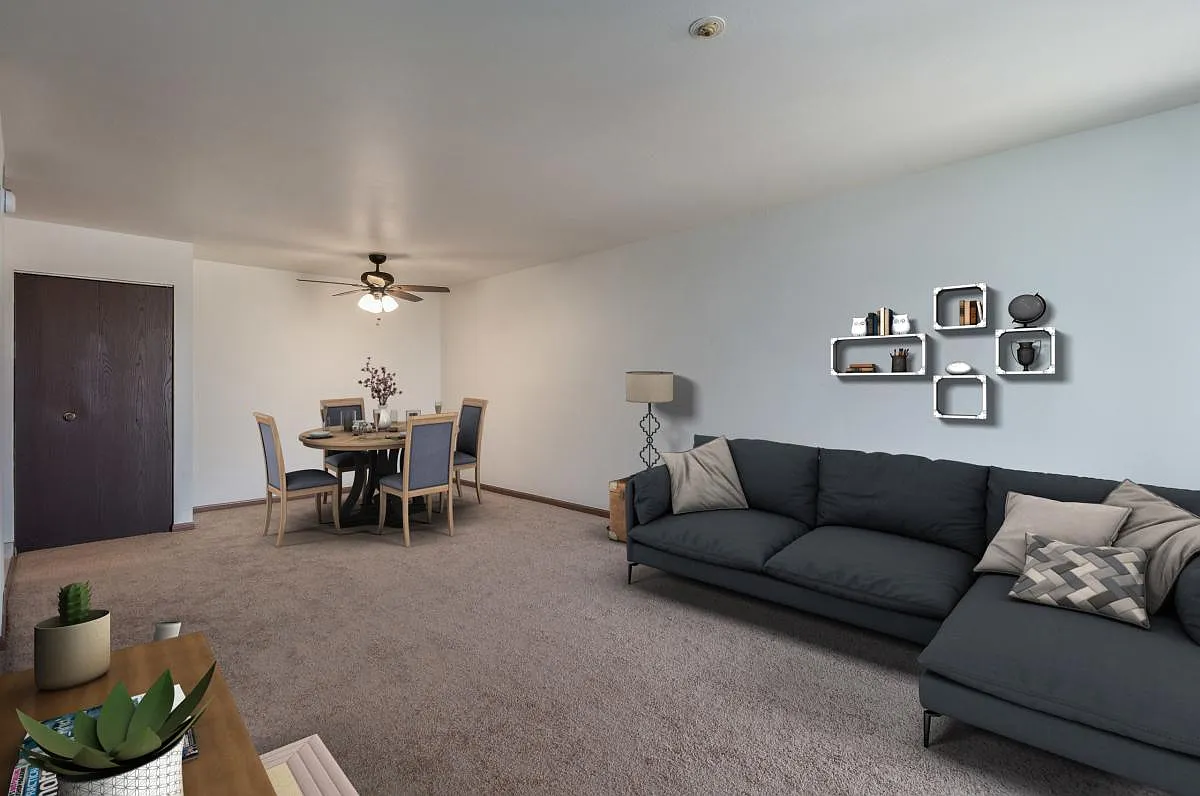 Park Plaza Apartments — Photo 3