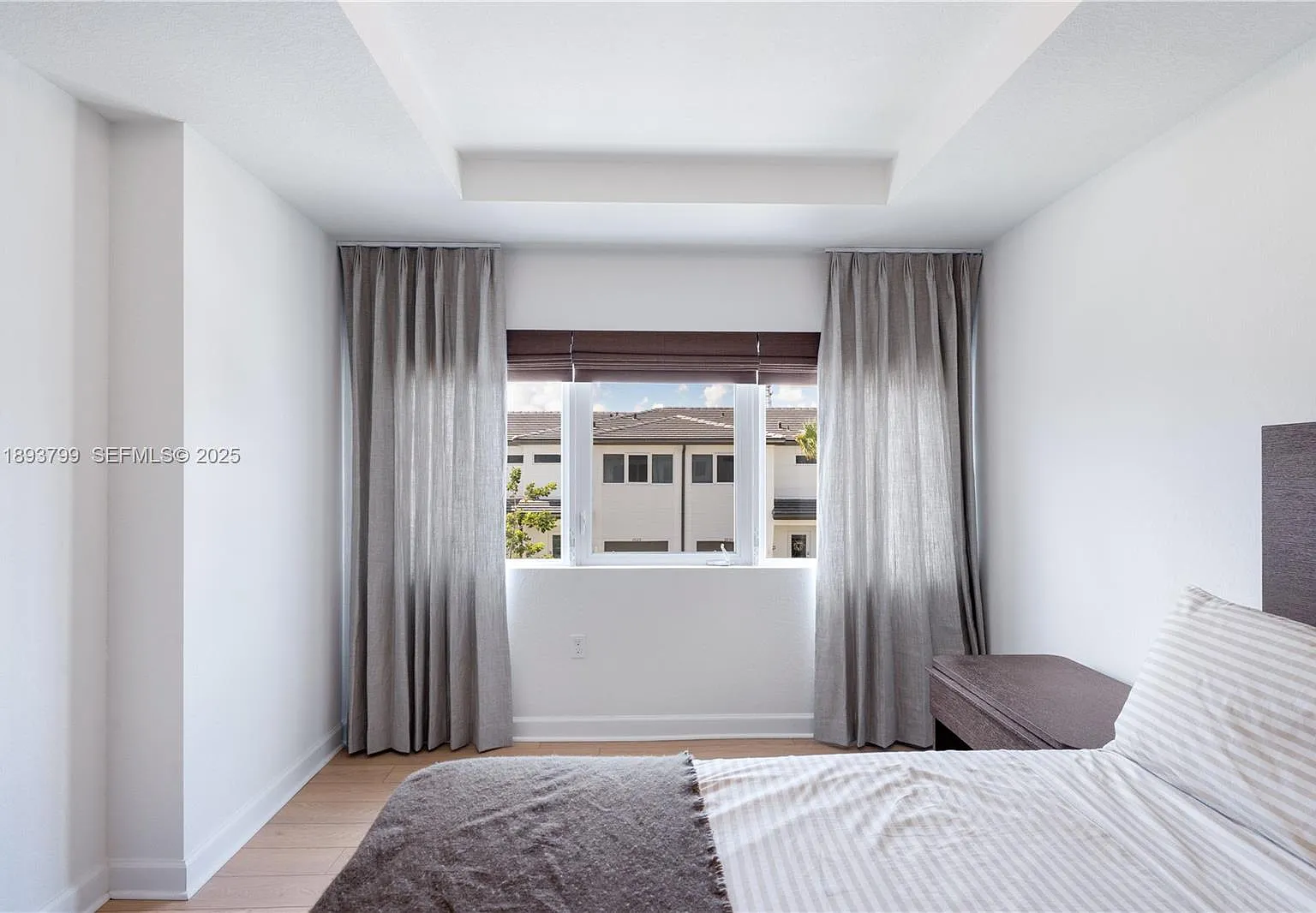 3 bed, 1276 sqft, $3,800 — Photo 4