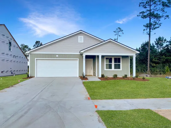 702 Tahoe Ridge Dr, Leland, NC 28451