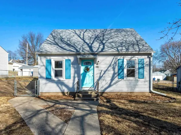 3413 Washington St, Davenport, IA 52806