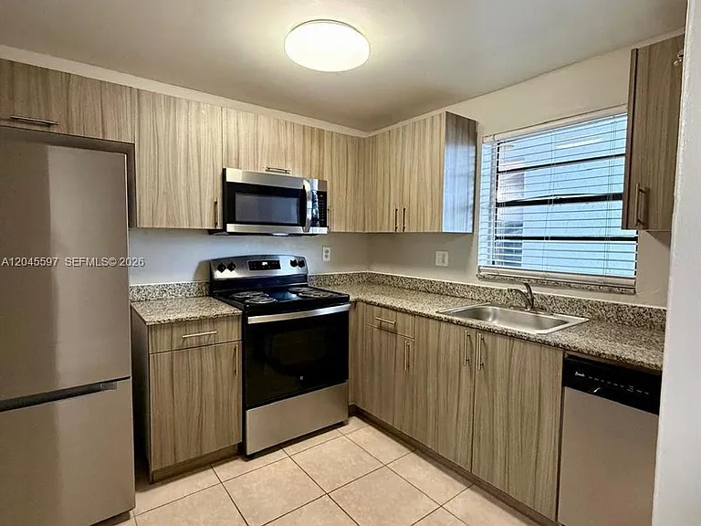 2111 NW 55th Ave #211 — Photo 5