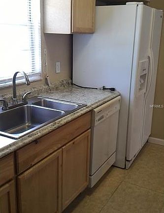 4th image of 2790 Thornberry Ct