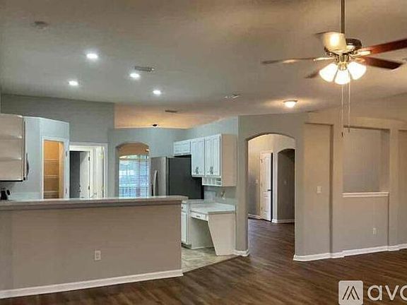 3rd image of 6893 Nichols Creek Dr #1