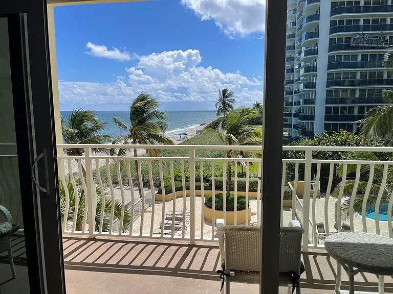 310 S Ocean Blvd #305 — Photo 10