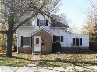 2011 Clyde St, South Bend, IN 46613