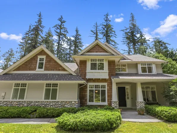 13070 Alouette Rd, Maple Ridge, BC V4R 1R8
