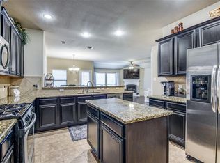 421 Partridge Dr, Aubrey, TX 76227