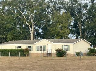 9832 171st Pl, Live Oak, FL 32060