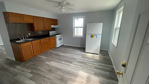 311 Union St #1N Photo 1