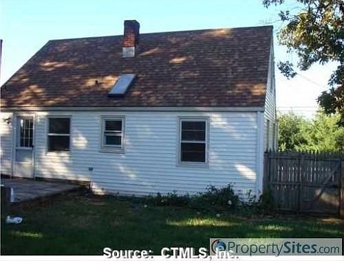 3rd image of 60 White Oak Ave