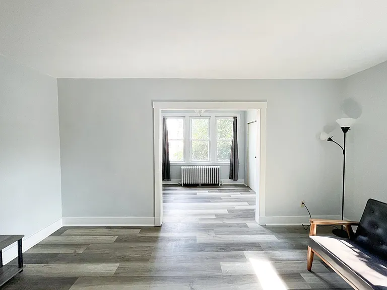 5725 Phillips Ave — Photo 12