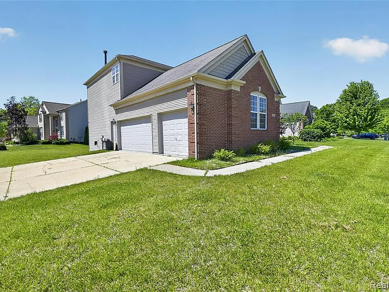 8862 Prairie St — Photo 3