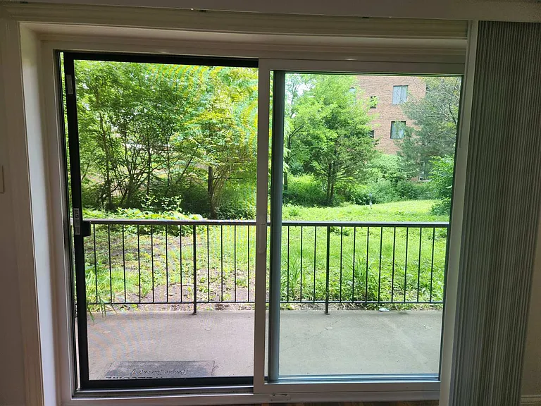 7502 Farmingdale Dr #102 — Photo 13
