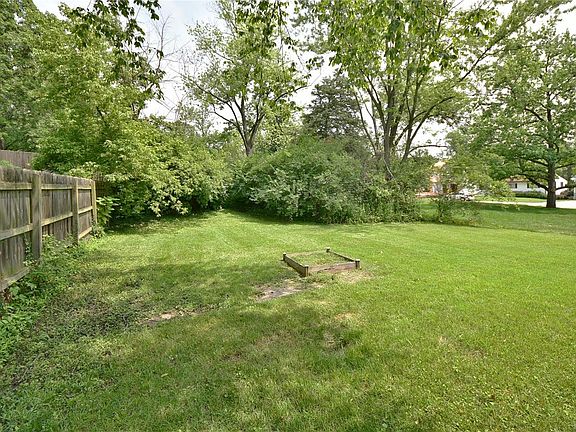 4th image of 907 Nirk Ave