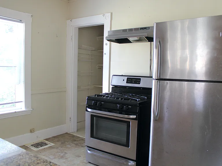 14 Pond St #2R — Photo 5