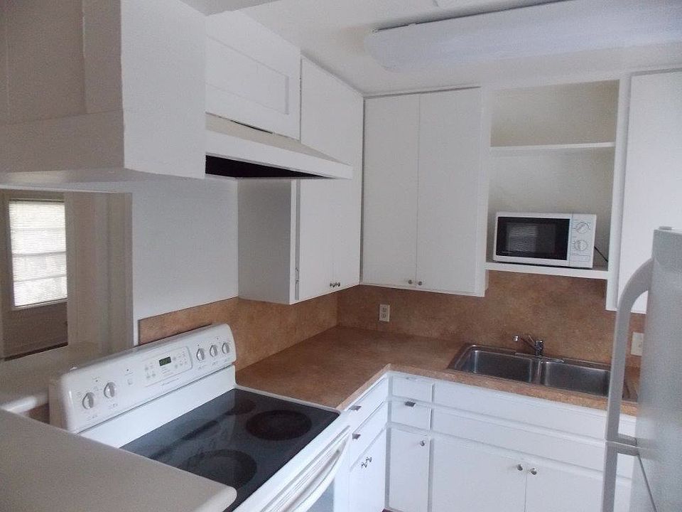 1st image of 6310 Greenbriar Dr