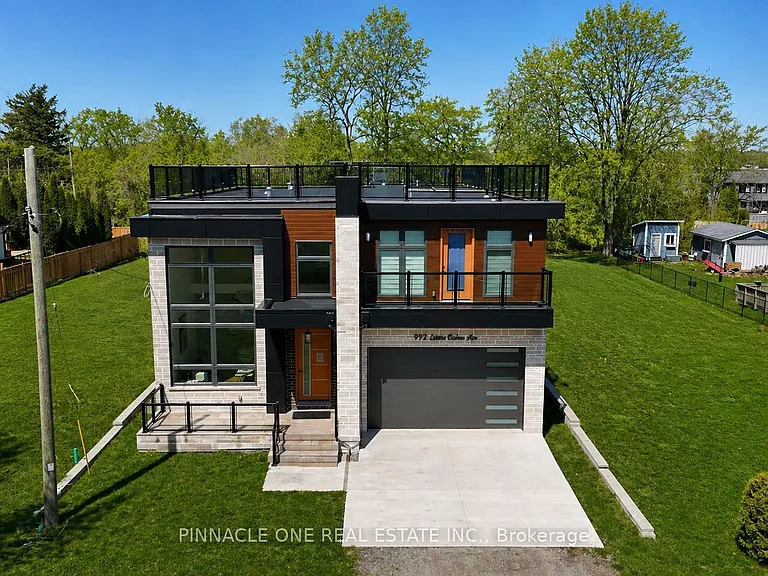 992 Little Cedar Ave — Photo 2