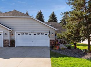 7646 Newbury Rd, Woodbury, MN 55125