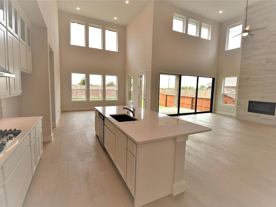 1st image of 9316 Sandhills Dr