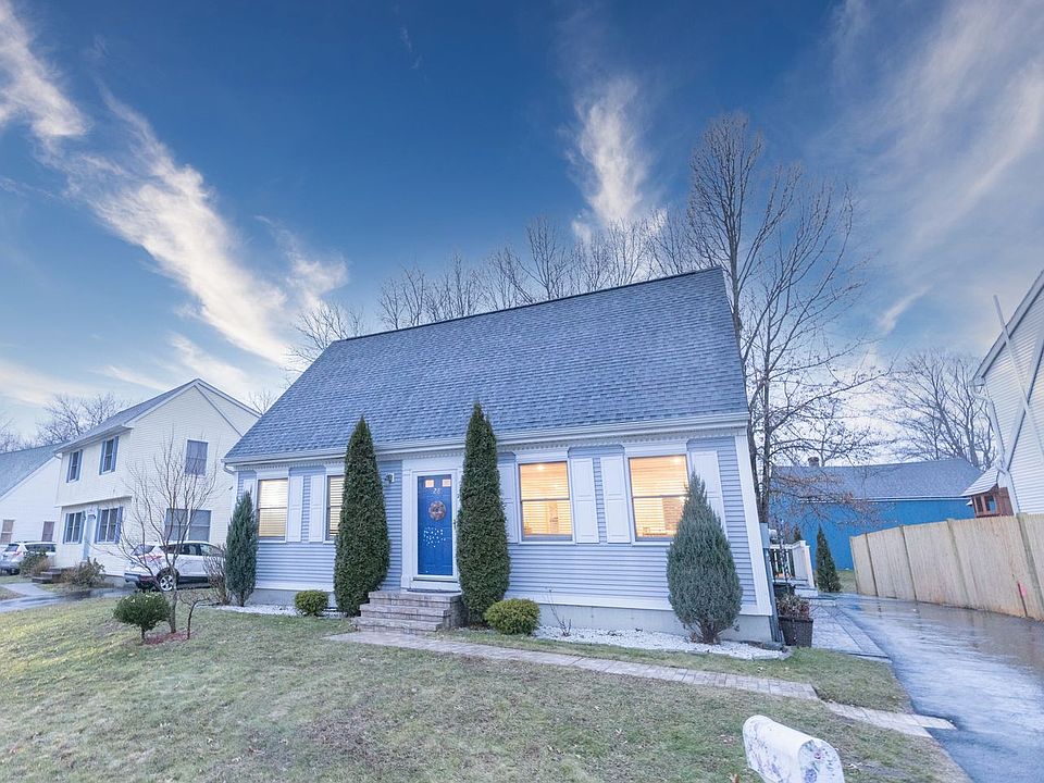 1st image of 28 Kingsbury Ln