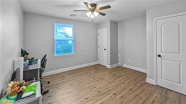 528 Grovewood Dr — Photo 10