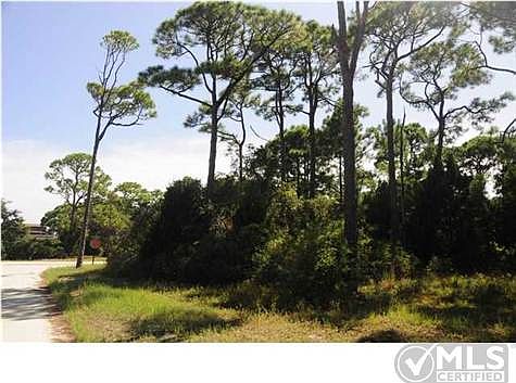 1st image of 601 W Bayshore Dr