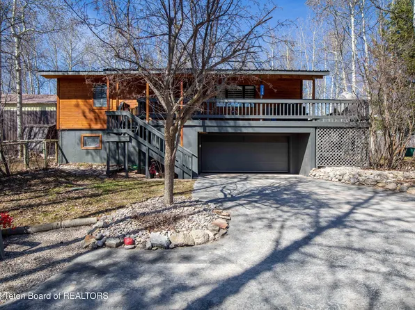 378 Sugar Loaf Dr, Star Valley Ranch, WY 83127