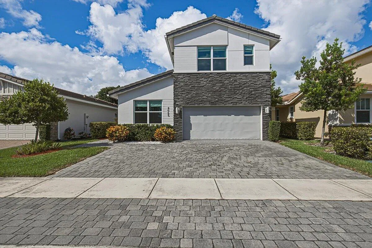 4 bed, 3.0 bath, 2179 sqft, $5,500 — Photo 4