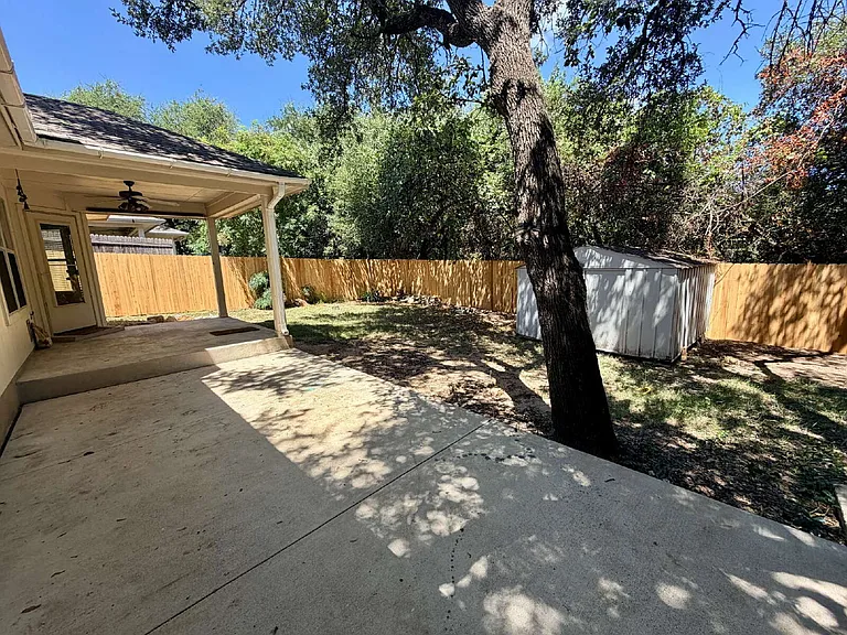 1517 Hawk Dr — Photo 25