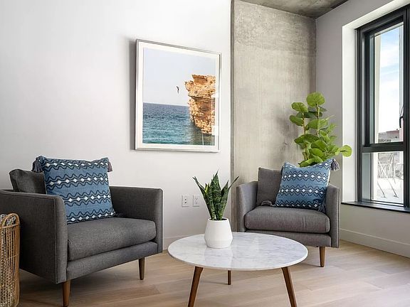 2nd image of 950 Market St #419