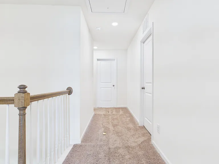 2794 Yeager Dr — Photo 8