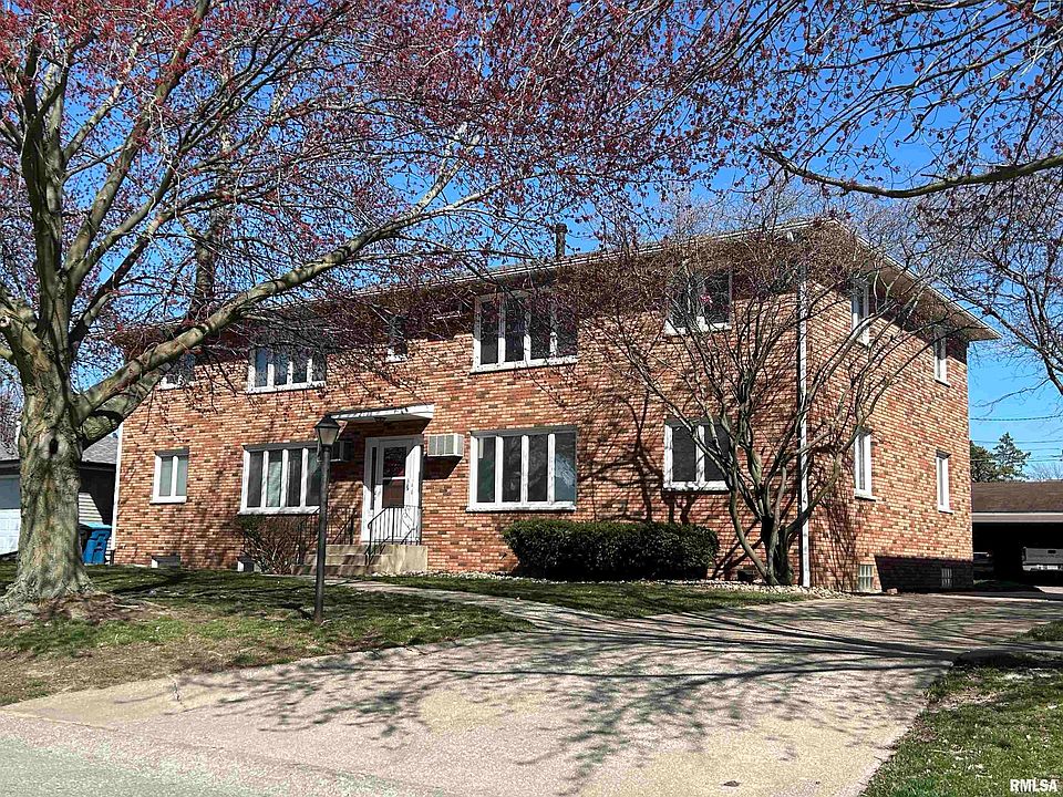 2nd image of 2111 35th St