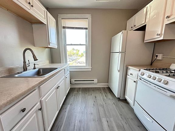 2nd image of 22-38 W School St #1