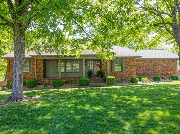 805 S 16th St, Murray, KY 42071