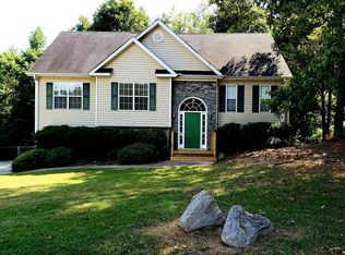 101 Robindale Ln, Temple, GA 30179