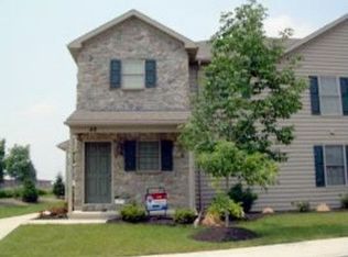 48 Midway Farms Ln, Lancaster, PA 17602