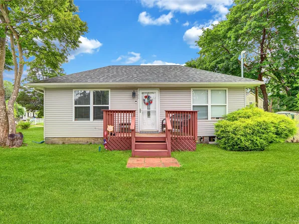 76 Cedar Rd. Road E, Mastic Beach, NY 11951