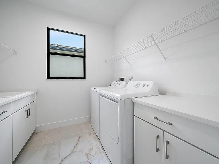 8561 Crystal Downs Ave — Photo 39
