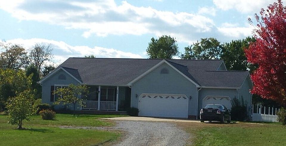 1st image of 208 College St