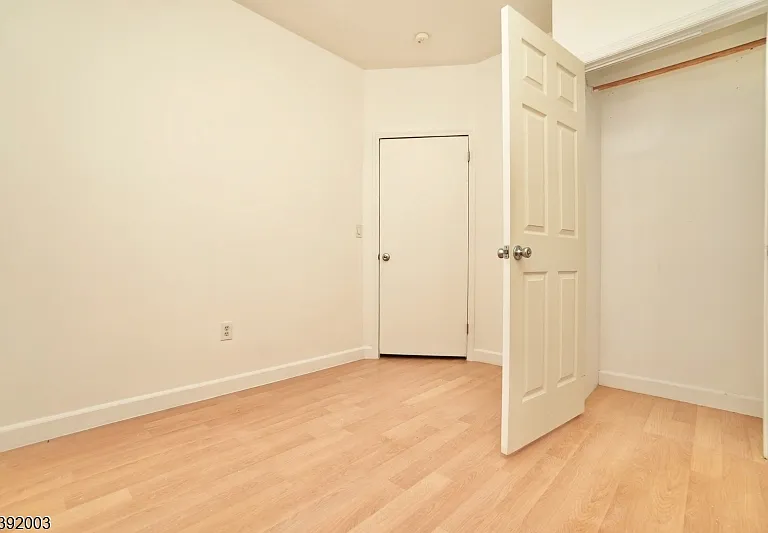 466 Cortlandt St #2 — Photo 10