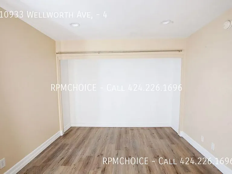 10933 Wellworth Ave #4 — Photo 17