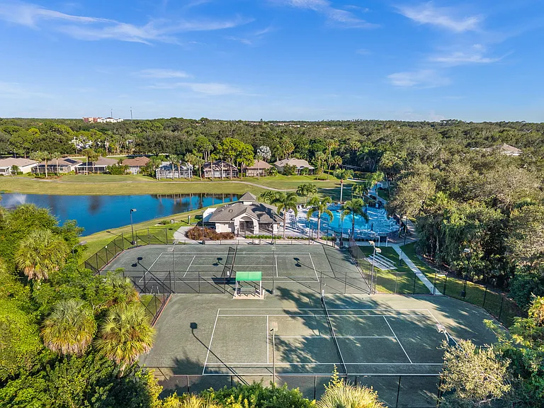 20606 Candlewood Holw — Photo 49