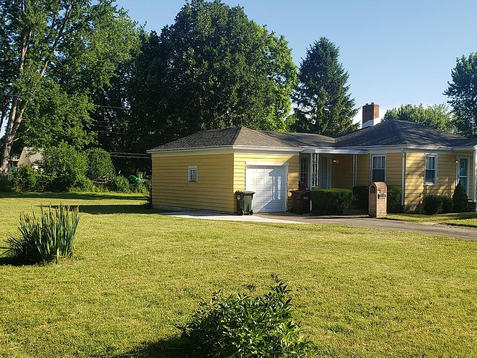 Garage & Yard