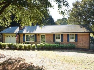 1083 Hefner Dr NW, Conover, NC 28613