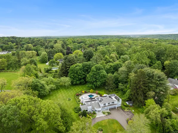 37 Topfield Road, Wilton, CT 06897
