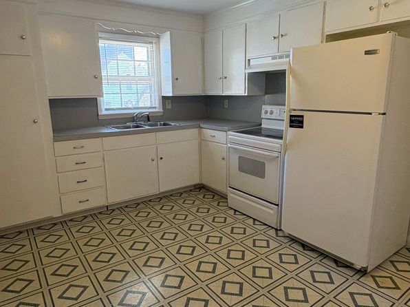 110 Summit St APT 2